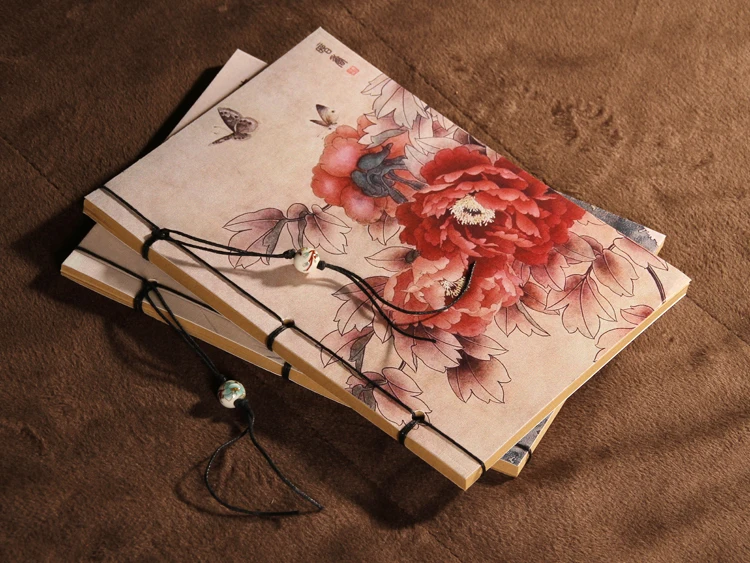 

Vintage Notebook [ Subtle Fragrance Series ] Chinese Style Features Vintage Blank Kraft Paper Notepad Book