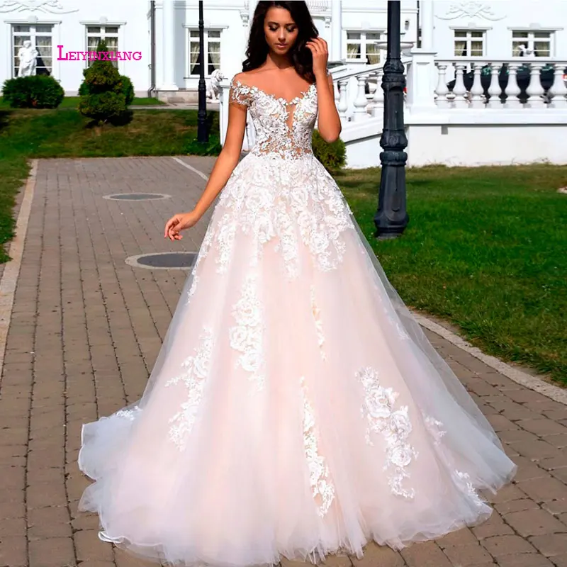 

LEIYINXIANG New Luxury Appliques Court Train Ball Gown Wedding Dresses Fashion Lace Backless Bridal Gowns Plus Size Sweetheart