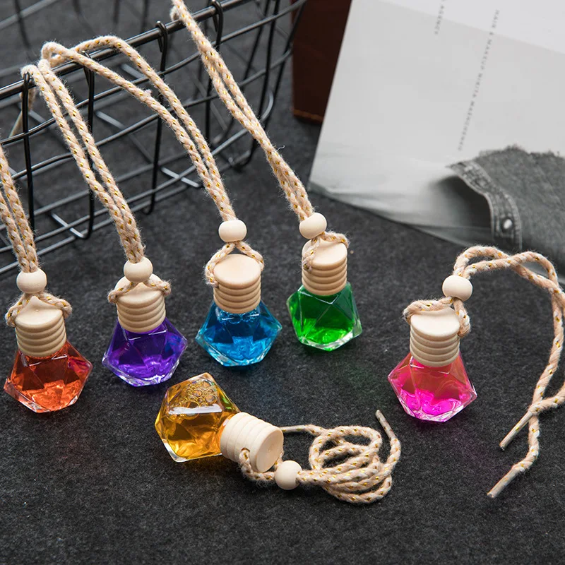 

1pcs Diamond car perfume bottle pendant car perfume hanging mirror rear view mirror seven color perfume bottle car accessories