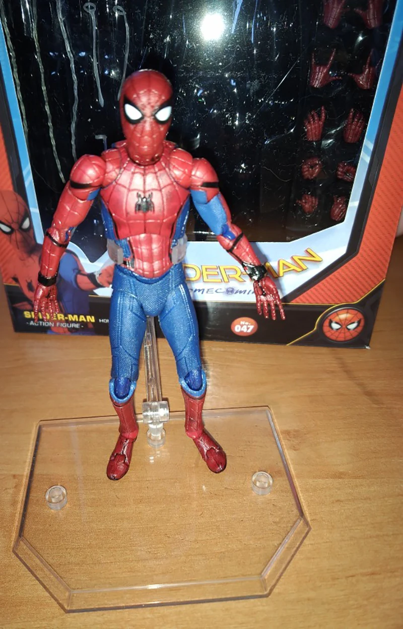 Mafex 047 человек паук Питер Паркер возвращение домой версия DC Лига Справедливости