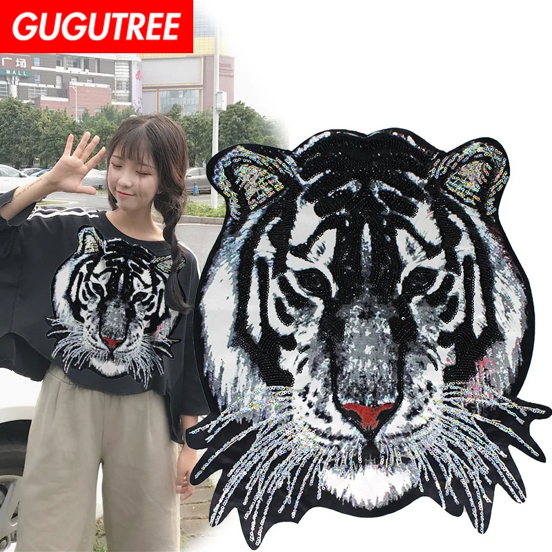 

GUGUTREE embroidery Sequins big tiger patches animal patches badges applique patches for clothing XC-3