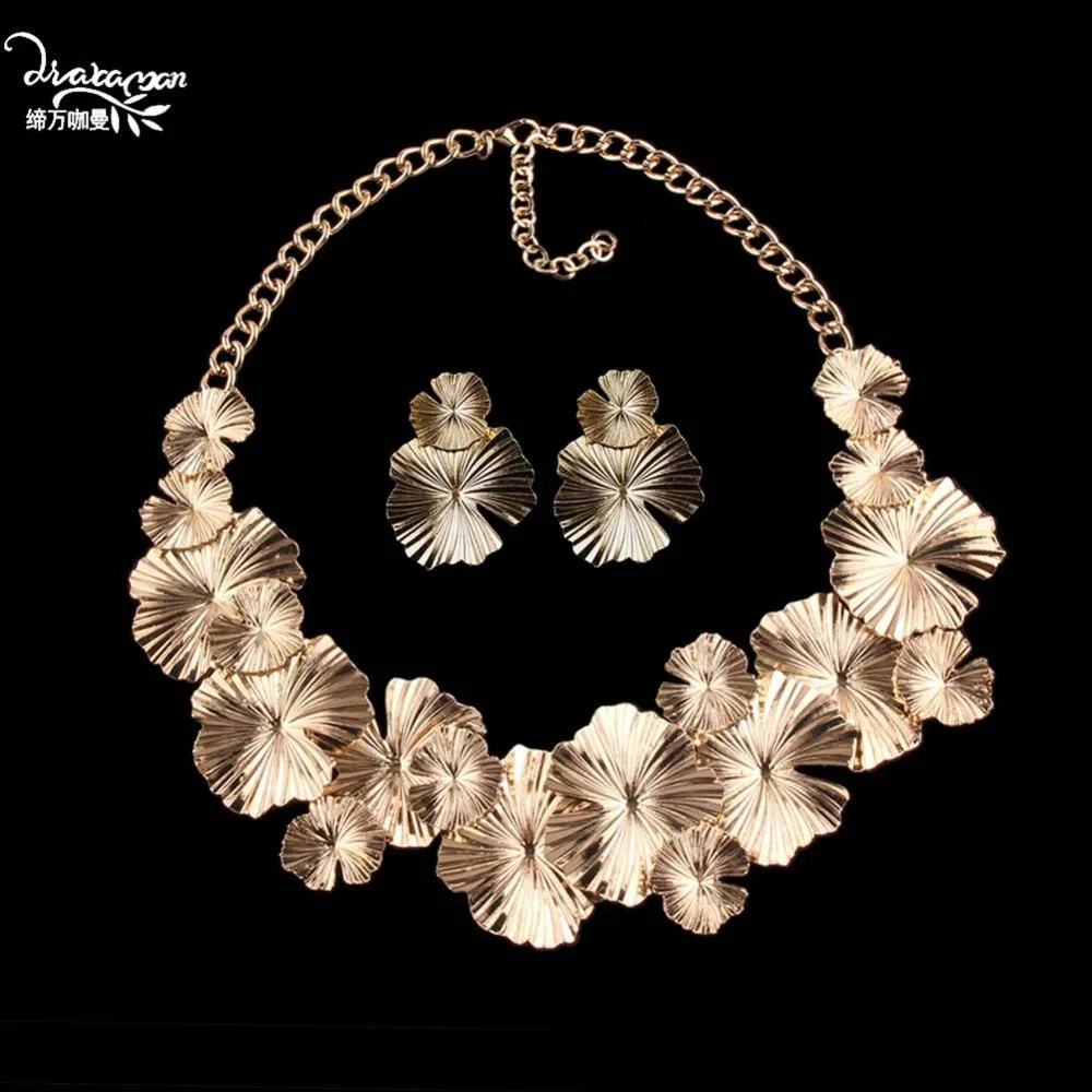 

Dvacaman Bohemian Ethnic Pendant Necklace&Dangle Earrings Women 2019 Trendy Maxi Flower Statement Custom Accessories Party Gifts