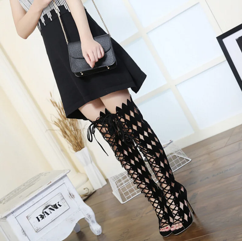 В 2017 году новая Европа Парижская неделя моды сексуальные сапоги на высоком