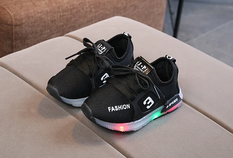 Children Luminous Shoes Boys Girls Sport Running Shoes Baby Flashing Lights Fashion Sneakers Toddler Little Kid LED Sneakers