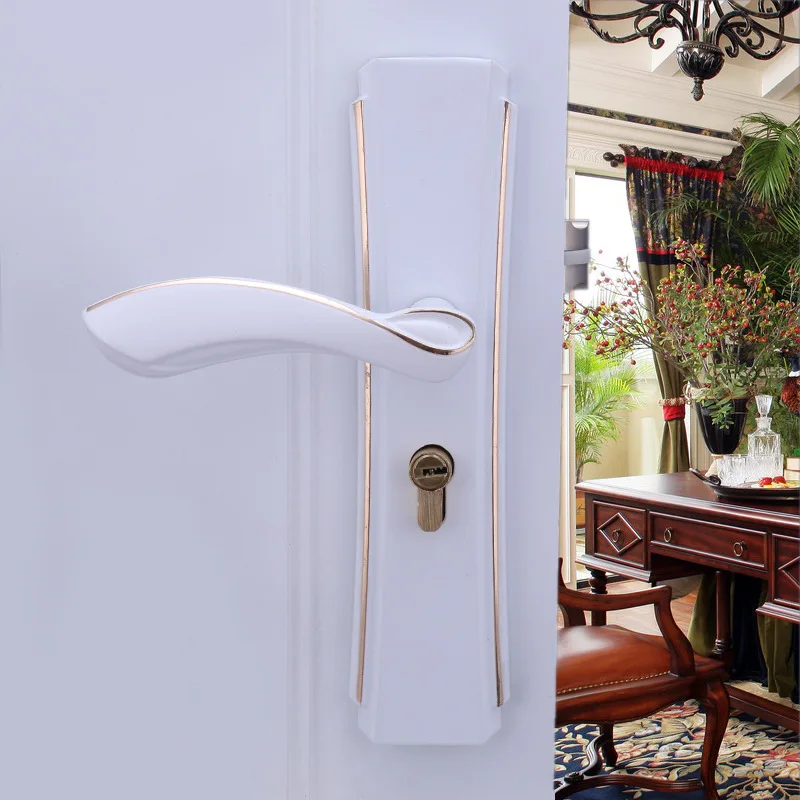 

2018 Sale Contracted Yabai 255 Fuji White Small Bearing 50 K Painstakingly Iron Open Five Golden Gate Lock Wholesale Flower