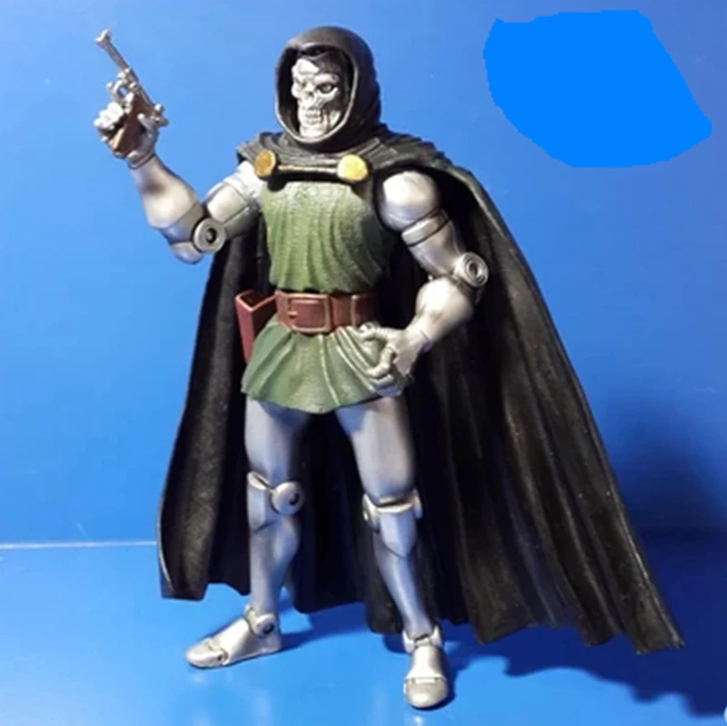 

Toy biz Marvel Legends Doctor Doom Action Figure Toy Doll Collection Model Gift