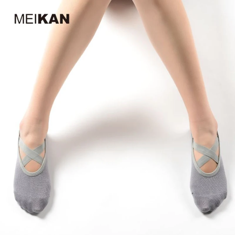 Meikan 4 pair Straps Design Non-Slip Yoga Socks for Women Perfect for Pilates Barre Bikram Workout Socks dance with Grips