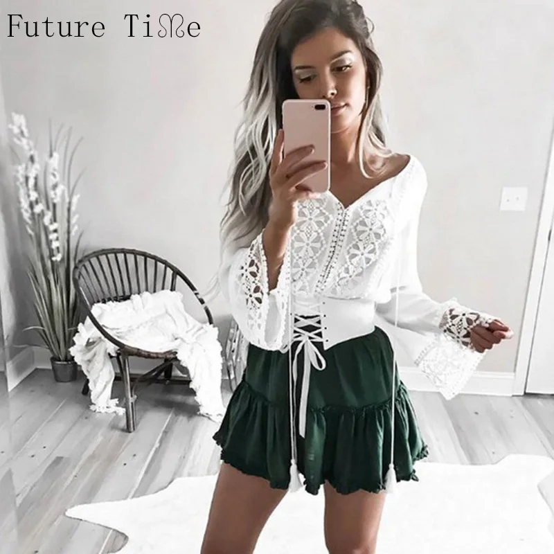 

Future Time 2018 Sexy White Lace Blouse Women Short Tops Elegant Hollow Out Shirts Summer Tops Female Blouse Long Sleeve blusas