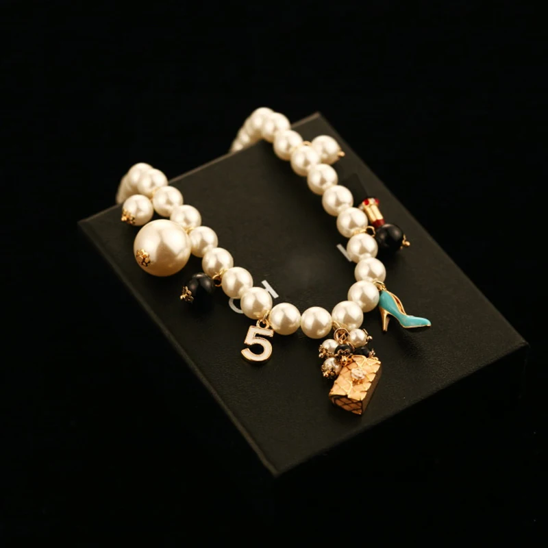 

2017 Imitation Pearls Necklace Flowers Pendants luxury Simulated Pearl Chain Crystal Choker Necklace Bead Work Jewelry For Women