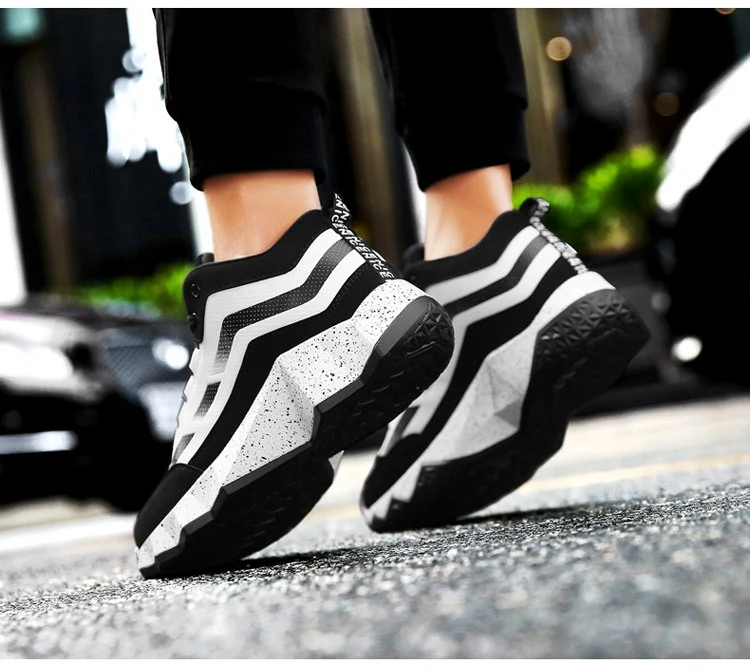 9059582433_989584653