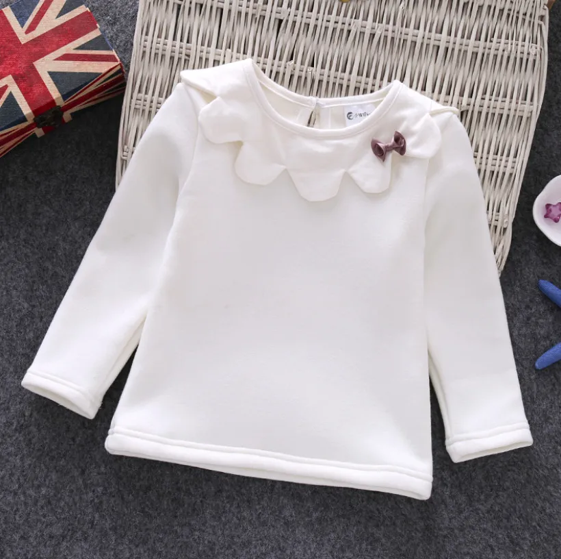Beige Футболка для девочек коллекция года, теплые зимние футболки с длинными рукавами для маленьких детей бархатная футболка с волнистым кукольным воротником Одежда для новорожденных Ползунки, блузка - Цвет: Beige