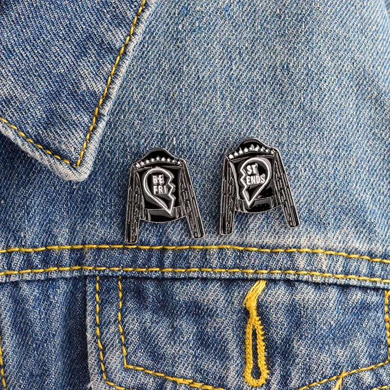 

New 2 pcs/set Black Leather Jacke Broken Heart Brooches Best Friends Enamel Brooch Forever Friendship Lapel Pins