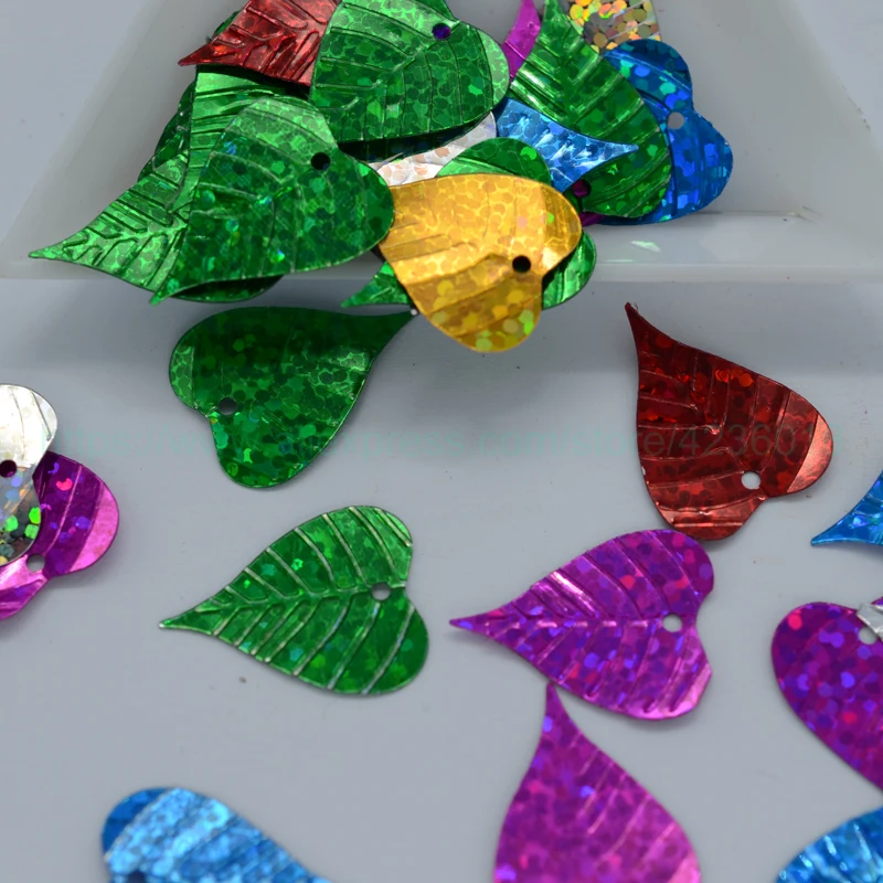 

400PCS 15*20mm mix color leaf Shaped PVC Loose Sequins For Decoration Garment Kid DIY scrapbook Accessory Confettis Ornament