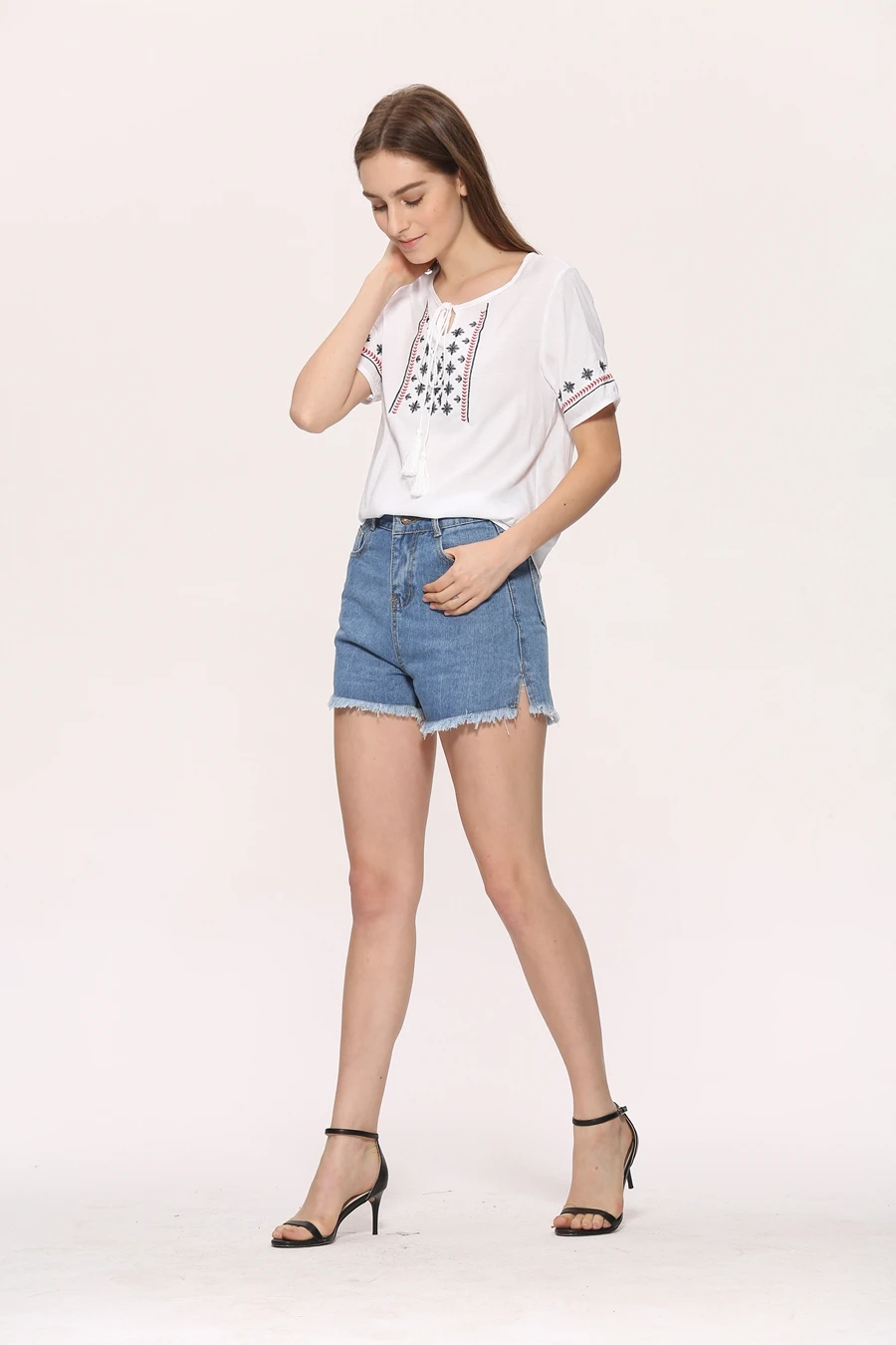 093A9562