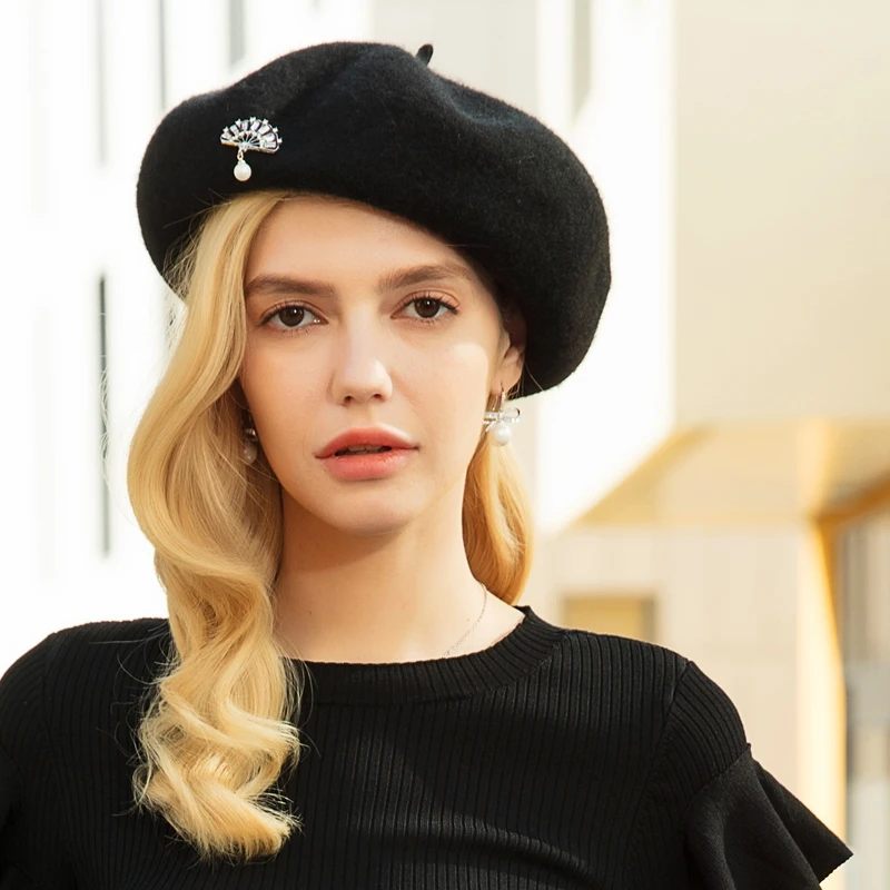 Woman berets cap