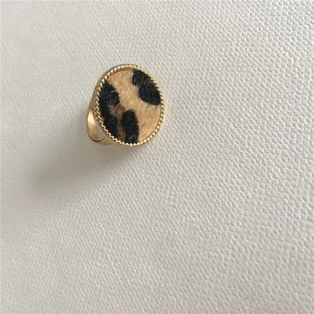 

FASHION JEWELRY GOLD COLOR PLATING LEOPARD PRINT ROUND WOMEN RING