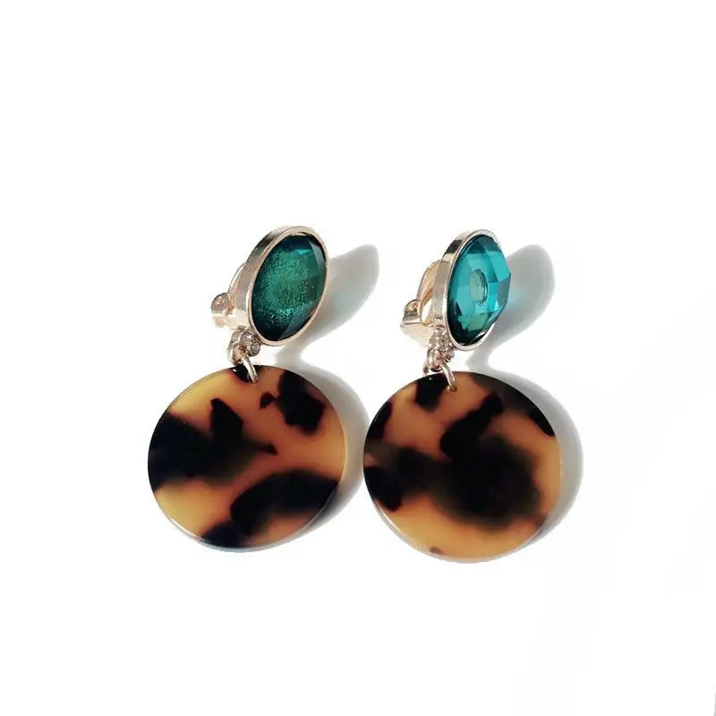 

Free Shipping New Sweet Round Tortoise Resin Elegant Popular Clip Earring