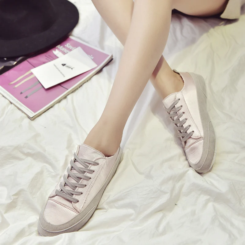 

HEFLASHOR Women Casual Sneakers Shoes White Canvas Sneakers Women Vulcanized Shoes Lace Up Flat Trainers Ladies Outdoor Shoes