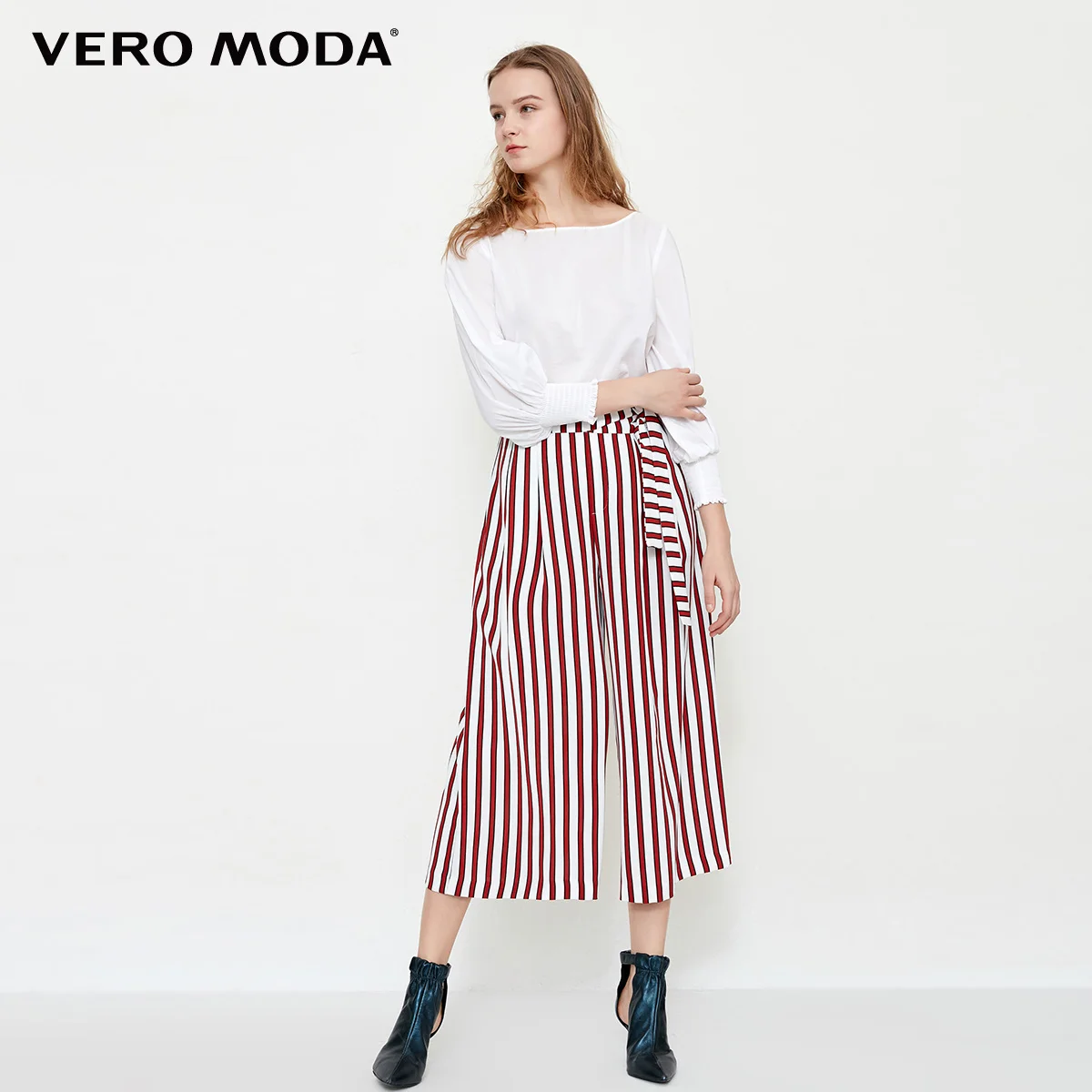 Vero Moda 2019 Весенняя новая простая плиссированная рубашка с воротником лодочкой и