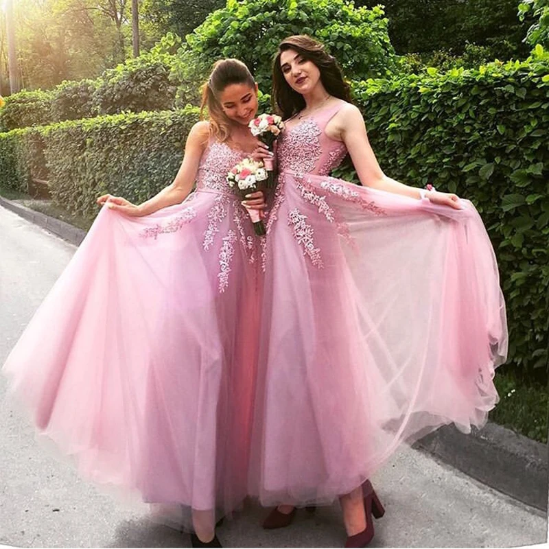 

2019 Vestidos De Baile A-line Prom Dresses Illusion Bodice Scoop Neck Pink Tulle Elegant Long Appliques Prom Gowns