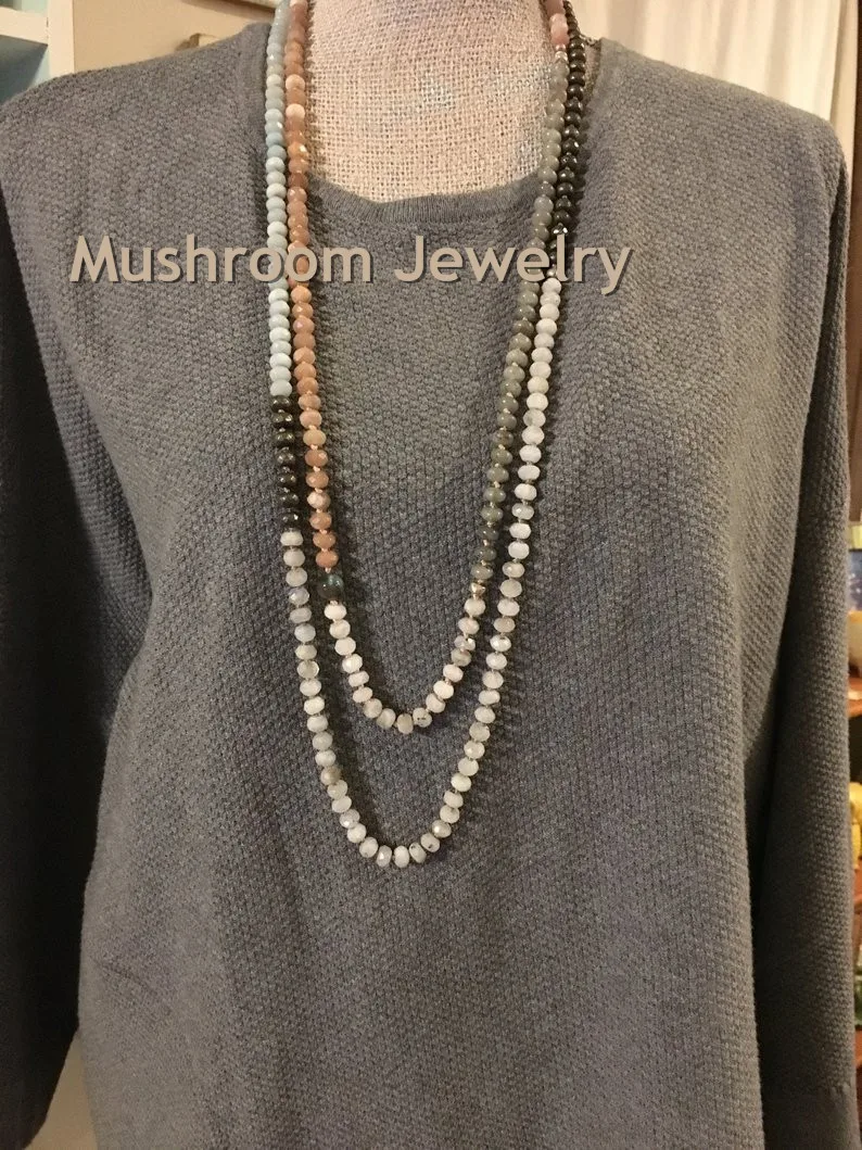 NS193158 I used a 10mm Labradorite round beads and a Large Labradorite that measures 18mm x 13mm x 12mm (2)
