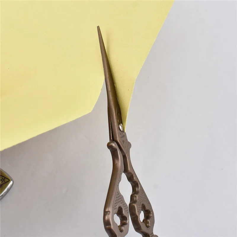 Looen Retro Classic Cross Stitch Scissors Embroidery Sewing Tools Women Handicraft DIY Home Tool Tailor Scissor  (3)