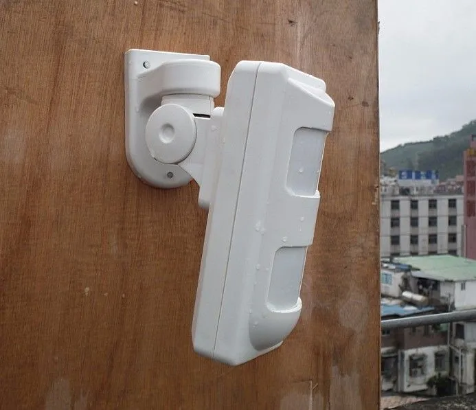 pl940445-pet_immune_wireless_pir_sensor_with_ip65_water_proof_anti_uv_and_strong_sunshine
