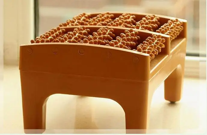 Domestic foot massager foot acupuncture point massage cushion plastic wooden roller massager a stool