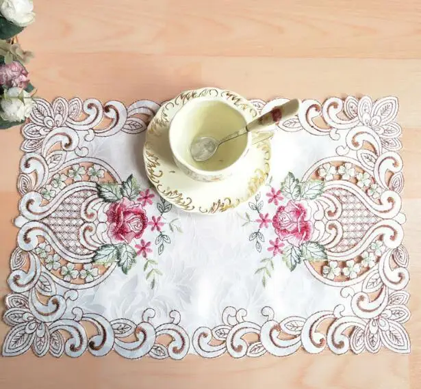 الفاخرة الدانتيل التطريز مكان الجدول حصيرة القماش سادة كأس القدح شرب الحرير المفارش الطعام صينية قاعدة لأكواب الشاي الزفاف تحديد الموقع الم... الفاخرة الدانتيل التطريز مكان الجدول حصيرة القماش سادة كأس القدح شرب الحرير المفارش الطعام صينية قاعدة لأكواب الشاي الزفاف تحديد الموقع الم...