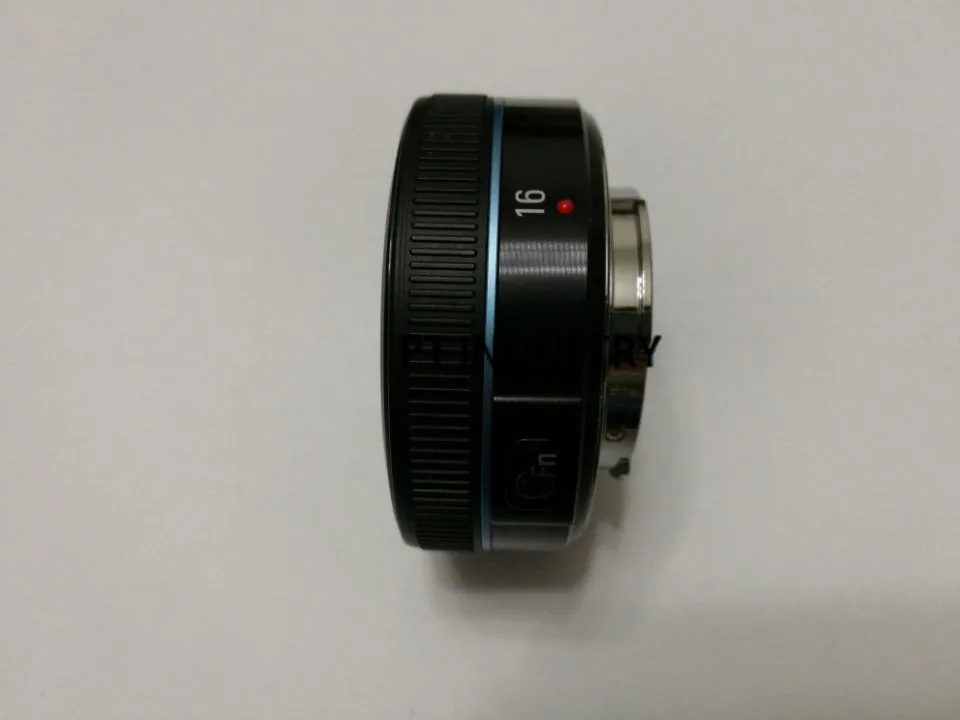 Excellent 100% Original 16mm F2.4 Black Colour Lens Zoom for Samsung NX20 NX100 NX1000 NX110 NX1100 NX200 NX2000 NX300 NX300M NX3000 NX210 1 Excellent 100% Original 16mm F2.4 Black Colour Lens Zoom for Samsung NX20 NX100 NX1000 NX110 NX1100 NX200 NX2000 NX300 NX300M NX3000 NX210 1