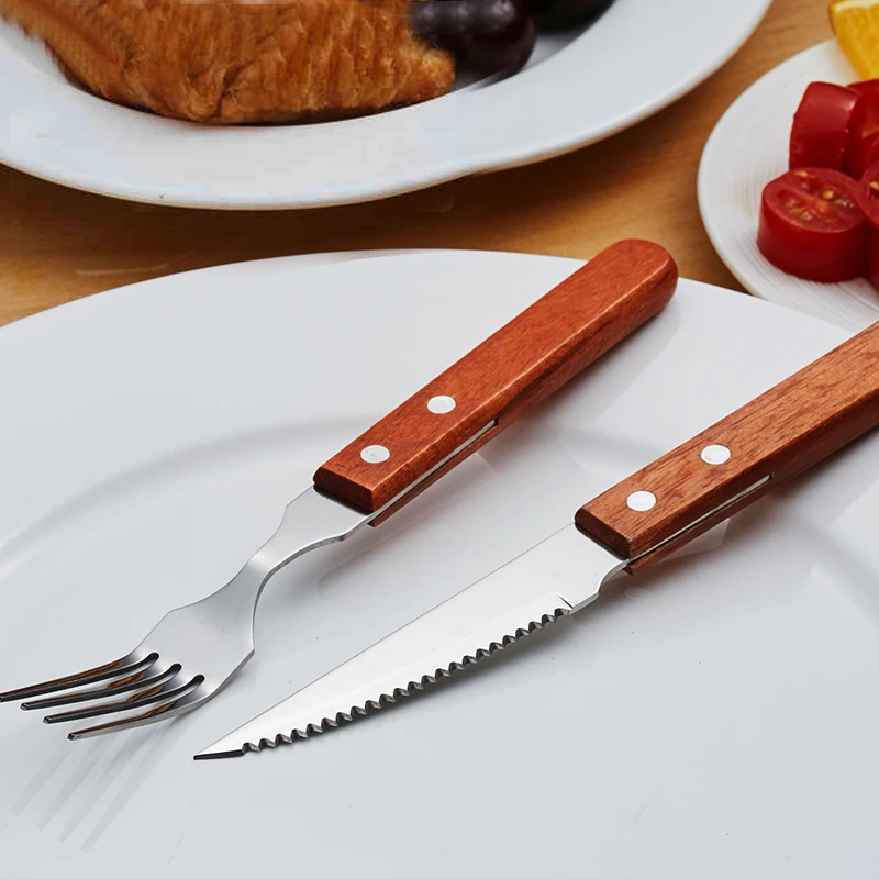 Wooden handle cutlery set (5)