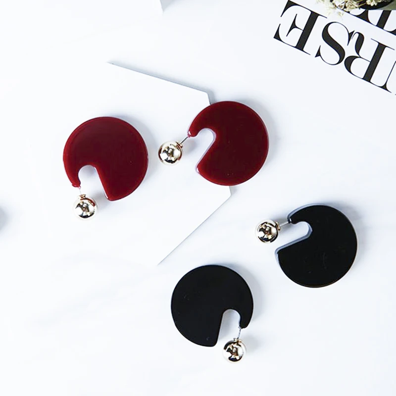 2017 New Korean Fashion Modern Geometric G Shape Acrylic Stud Earrings