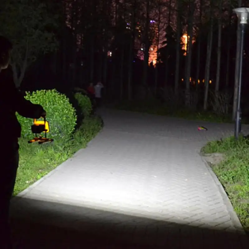 24-LED-Rechargeable-Floodlight-3-Models-30W-LED-Portable-SpotLights-Outdoor-Work-IP65-LED-Emergency-Light (1)