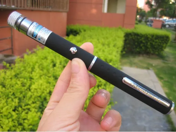 

1pcs New 2in1 HOT! High Power Green Laser Star Cap Pointer Pen 532nm Constellation 50m Stage Light Free Shipping