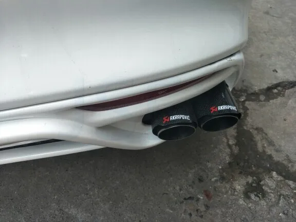 Углеродное волокно Стайлинг AKRAPOVIC нержавеющая сталь Универсальный двойной автомобильный глушитель выхлопной трубы автомобильные аксессуары модификация