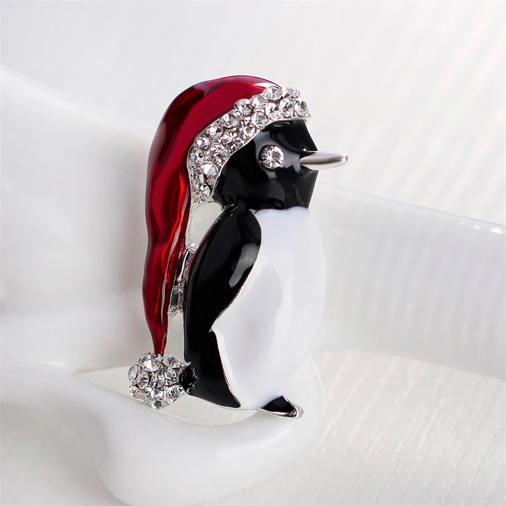 Милые Броши Пингвин рождественские подарки Эмаль Стразы шар красная шляпа Пингвин Рождественская брошь на год