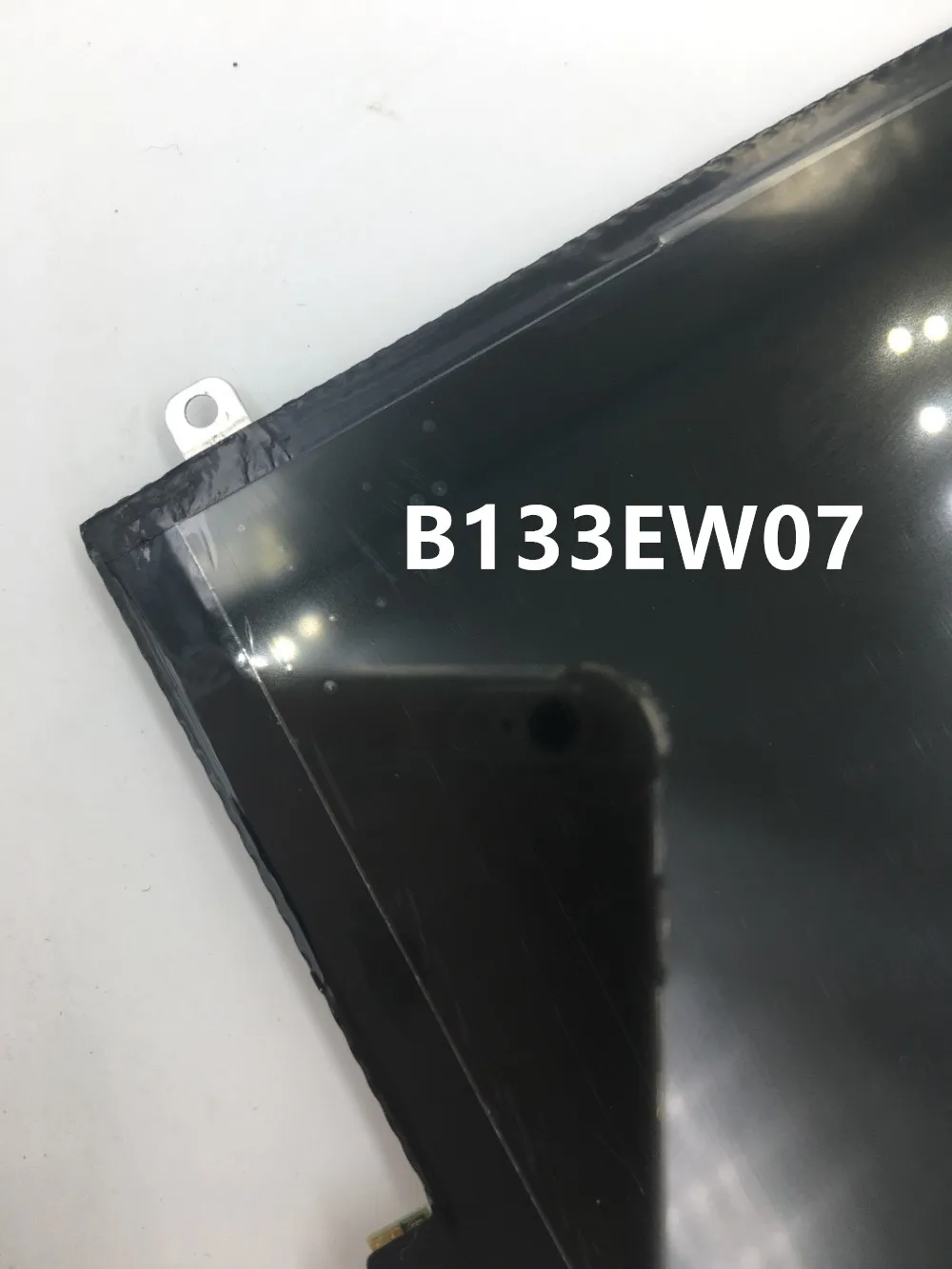 B133EW07 4