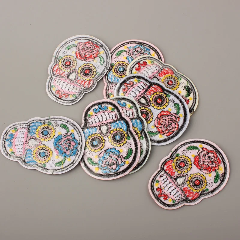 1pc-Flowered-Patches-For-Clothing-Iron-On-Embroidered-Appliques-DIY-Apparel-Accessories-Christmas-Patches-Hat-sweater (3)