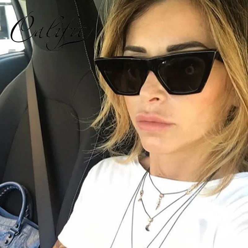 

CALIFIT Vintage Flat Top Brand Designer Sunglasses Women Gradient Big Size Black Frame Rivet Sun Glasses For Women Lunette Femme