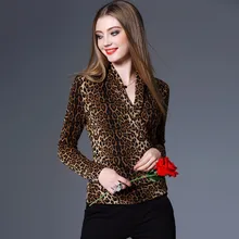 Бренд осень весна Женская мода сексуальный тонкий v-образный вырез леопардовый Крест под рубашки женские тактические футболки топы Tmall Lipsense