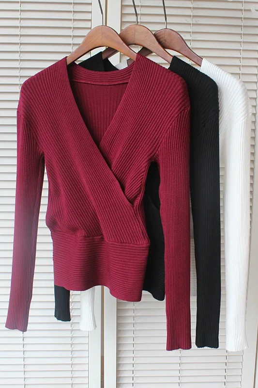 Blusas De Inverno Feminina 2017 Winter Slim Long Sleeve Knitted Sweater Sexy V-Neck Women Sweaters Fashion Pullover Pull Femme Blusas De Inverno Feminina 2017 Winter Slim Long Sleeve Knitted Sweater Sexy V-Neck Women Sweaters Fashion Pullover Pull Femme