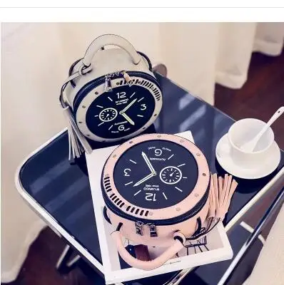 

Hot-selling 2019 new female bag tassel stylish small round bag watch shiny oblique ku mini round portable across packages