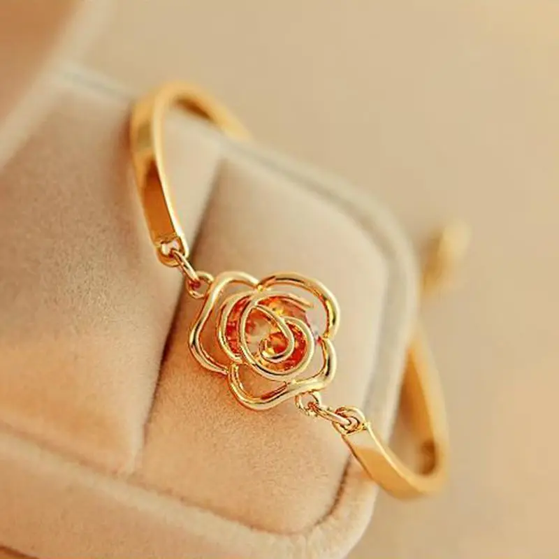 

2019 Bracelet Women Casual Elegant Delicate Vintage Rhinestone Camellia Zircon Bangles Wishing Series Alloy Bracelet Bangles