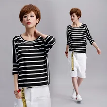 Американский Для женщин летние модные полуботинки с круглым вырезом черный, белый цвет в полоску хлопковая Футболка Топы корректирующие женские Повседневное плюс Размеры футболка футболка