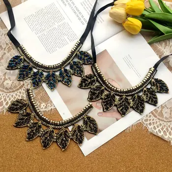

Exquisite rhinestone handmade beaded clothing collar decoration leaf lace collar sweater decoration hand sewing can be hung
