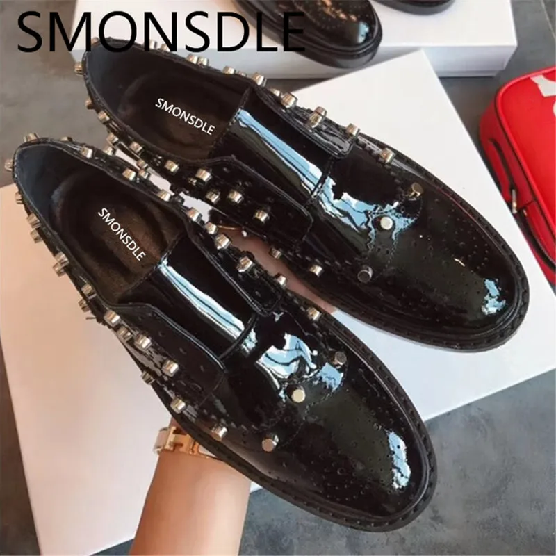 

SMONSDLE 2018 New Spring Autumn Black Genuine Leather Women Flat Shoes Round Toe Metal Studded Slip On Casual Fats Shoes Woman
