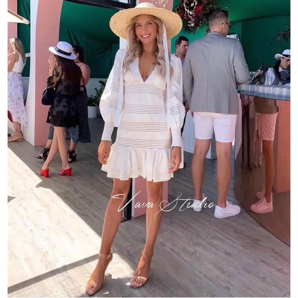 

High Quality Runway Designer Women Dress 2019 Spring Bohemian V-neck Long Sleeve Short Mermaid Dress White Cotton Lace Dress