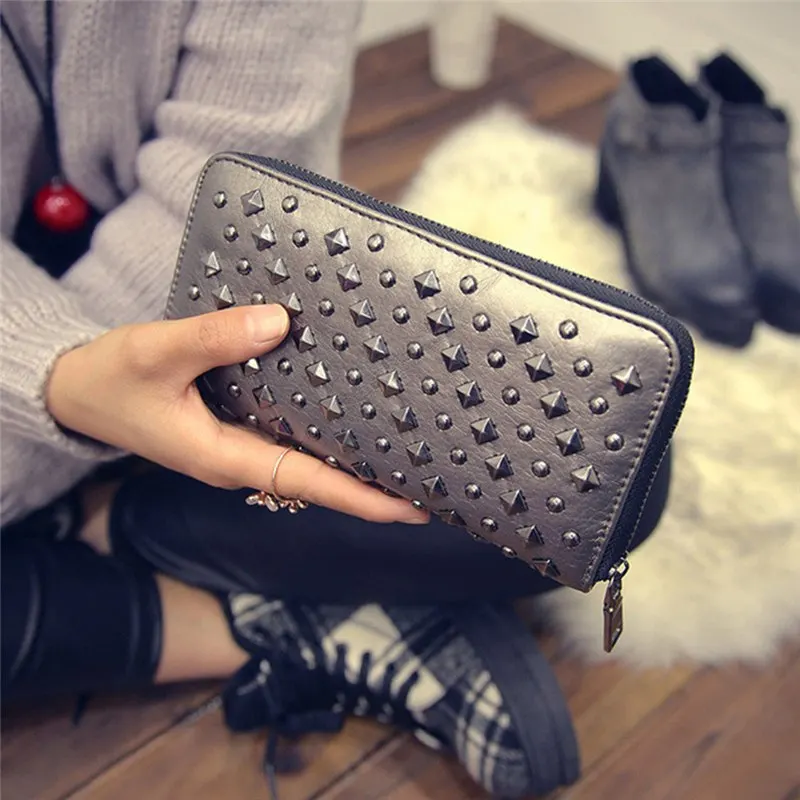 Black Small Women Leather Mobile Money Coin Purse Rivet Fashion Long Clutch Wallet Passport Credit Card Keys Holder