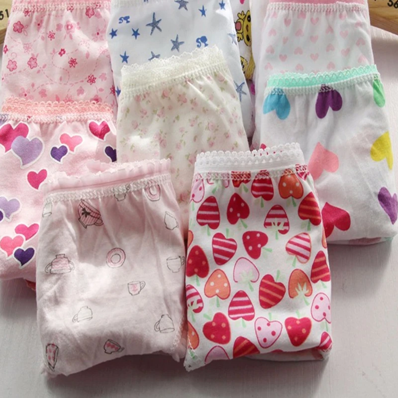 

1pcs 2018 cartoon cotton Girl underwear 2-12T children cute briefs kids panties children underwears WE52
