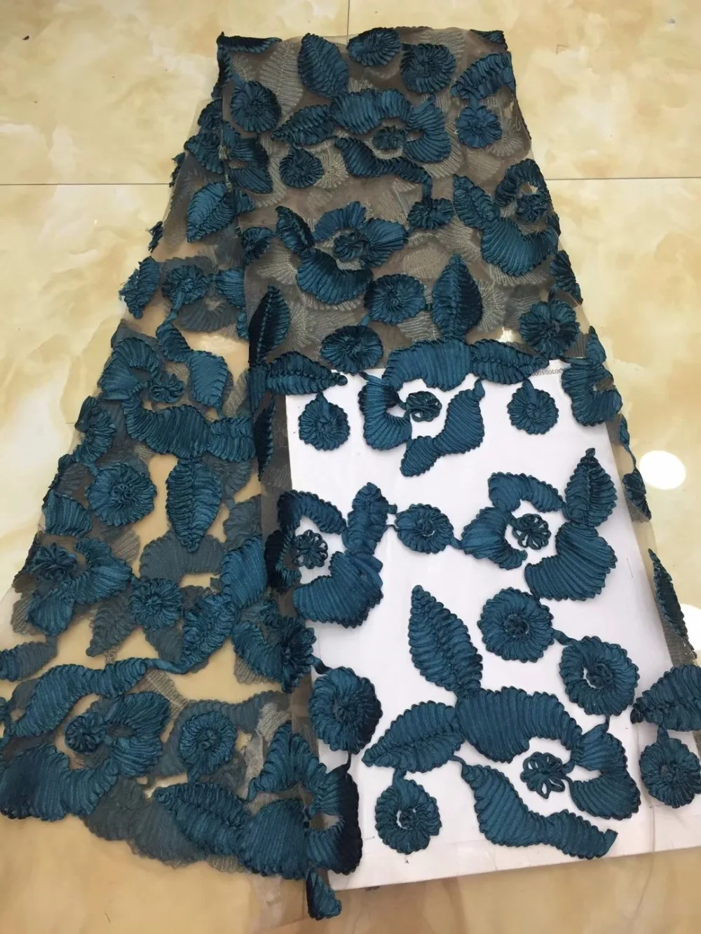 

Fashion design African Lace fabrics Embroidered mesh tulle Lace /High Quality guipure lace Fabrics for wedding
